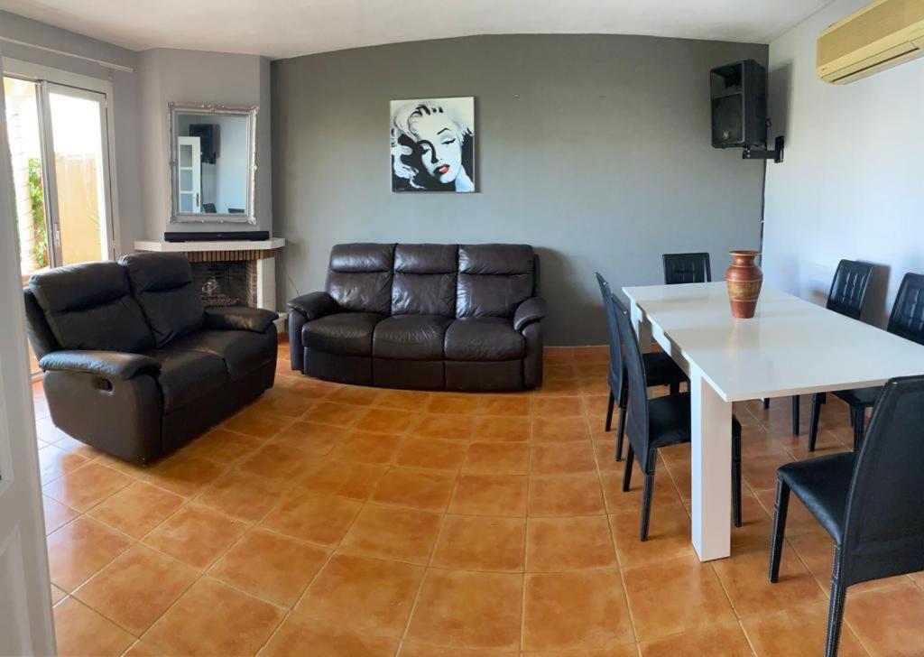 Alfaz Bed & Breakfast L'Alfas del Pi Bagian luar foto